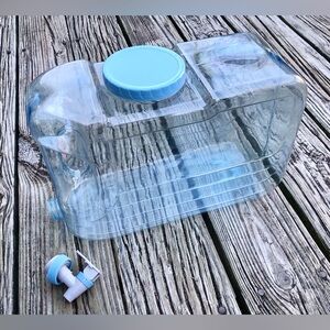 Huge Cold Water Beverage Tea Tall Skinny Refrigerator Size Fit Plastic Dispenser